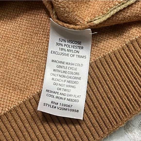 Altar’d State Retro Floral Cropped Knit Polo Size Medium - Picture 6 of 6